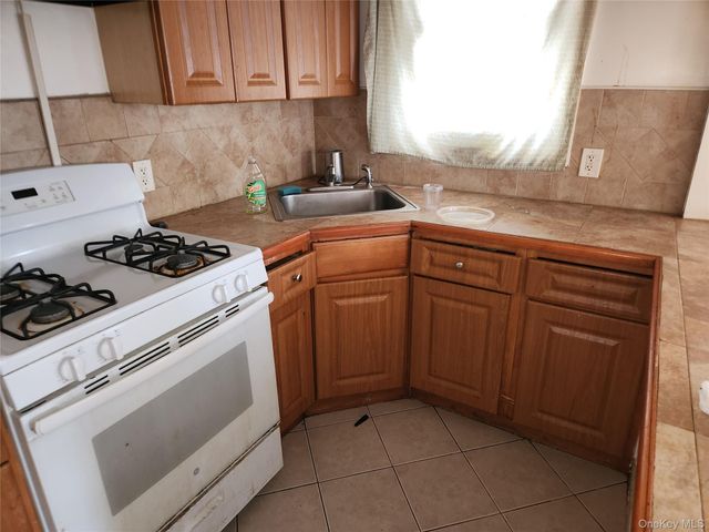 77-79 Albermarle Avenue, Hempstead, NY 11550