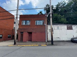 1126 5th Ave, West Mifflin, PA 15132