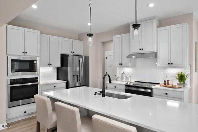 80 Bluebell Street, Sanford, NC 27330