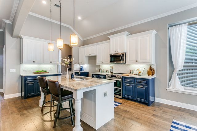 104 Martingale Trail, Oak Point, TX 75068