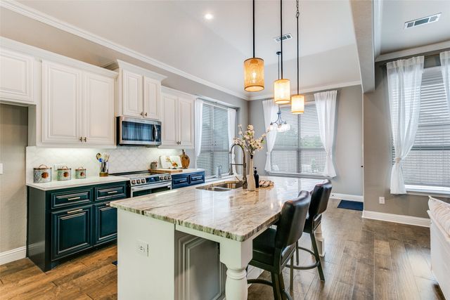 104 Martingale Trail, Oak Point, TX 75068