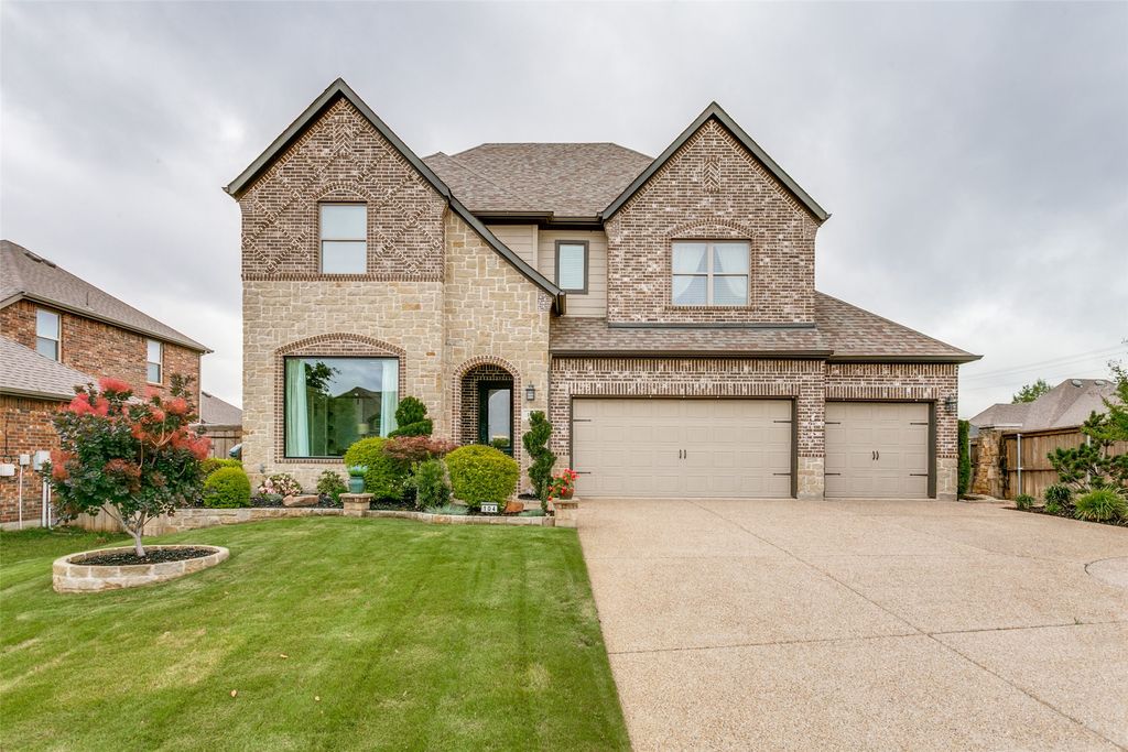 104 Martingale Trail, Oak Point, TX 75068