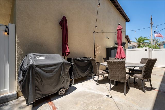 8750 E Heatherwood Road, Anaheim Hills, CA 92808