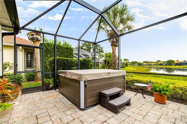 10523 Bella Vista DR, Fort Myers, FL 33913