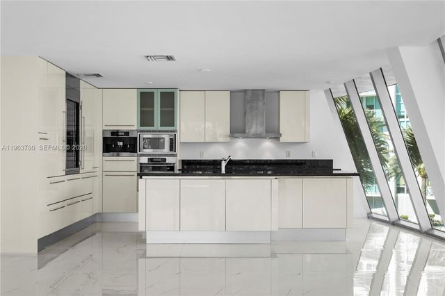 2950 NE 188th St 349, Aventura, FL 33180