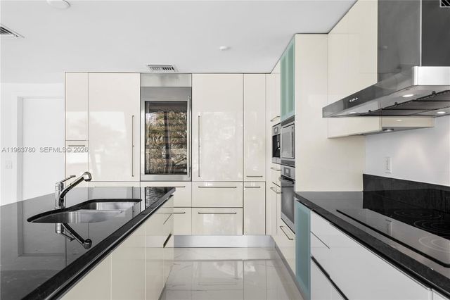 2950 NE 188th St 349, Aventura, FL 33180