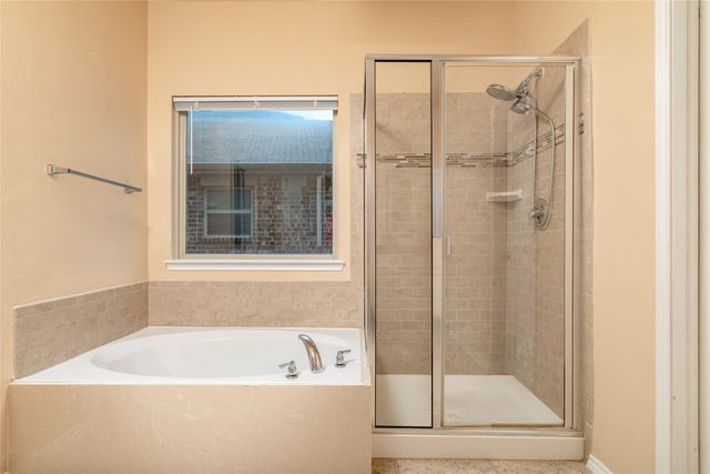 1009 Cheyenne Drive, Aubrey, TX 76227