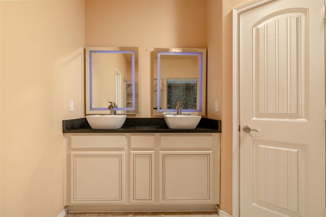 1009 Cheyenne Drive, Aubrey, TX 76227