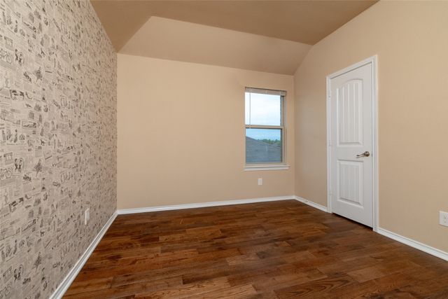 1009 Cheyenne Drive, Aubrey, TX 76227