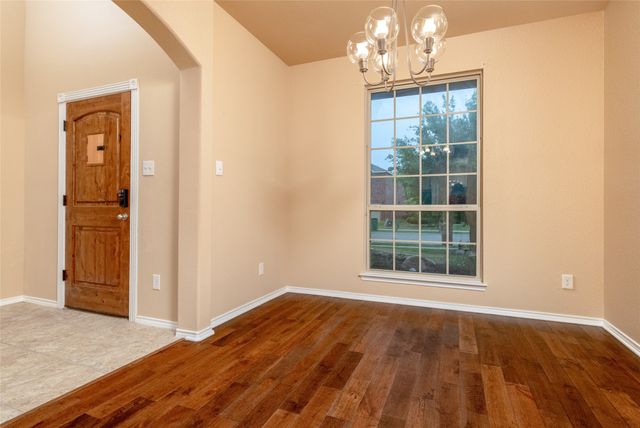 1009 Cheyenne Drive, Aubrey, TX 76227