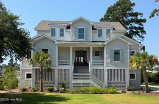 2688 Mariners Way SE, Southport, NC 28461