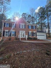 535 Woodrow Drive, Lawrenceville, GA 30043