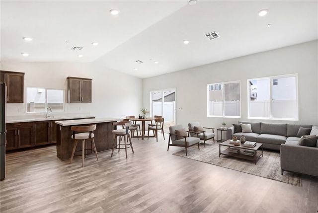 31319 Autumn Blaze, Winchester, CA 92596