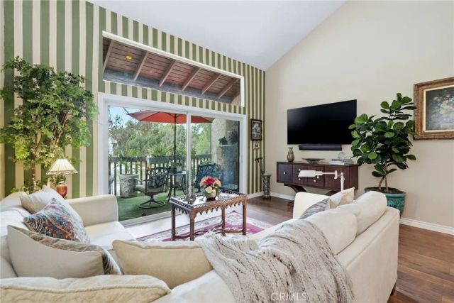 7890 E Spring Street 2L, Long Beach, CA 90815