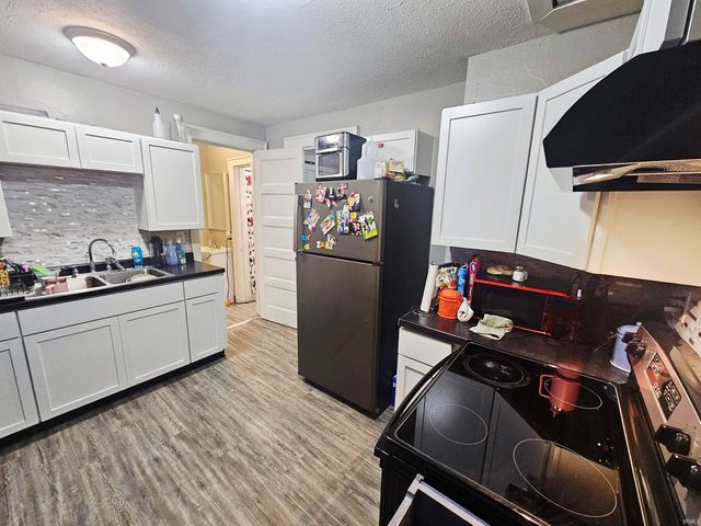 1508 E Main Street, Muncie, IN 47305