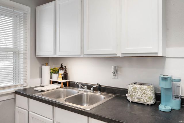 1508 E Main Street, Muncie, IN 47305