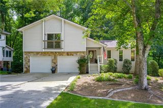 2210 Smoke Stone Circle, Marietta, GA 30062