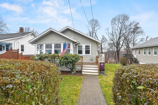 43 Harding Ave, Weymouth, MA 02188