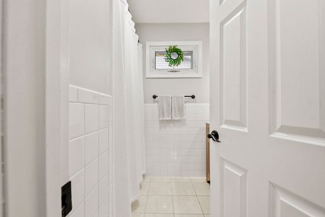 43 Harding Ave, Weymouth, MA 02188