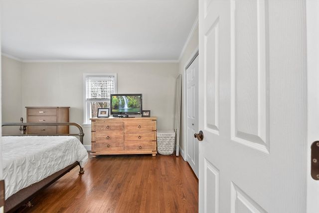 43 Harding Ave, Weymouth, MA 02188