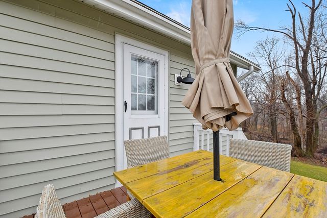 43 Harding Ave, Weymouth, MA 02188