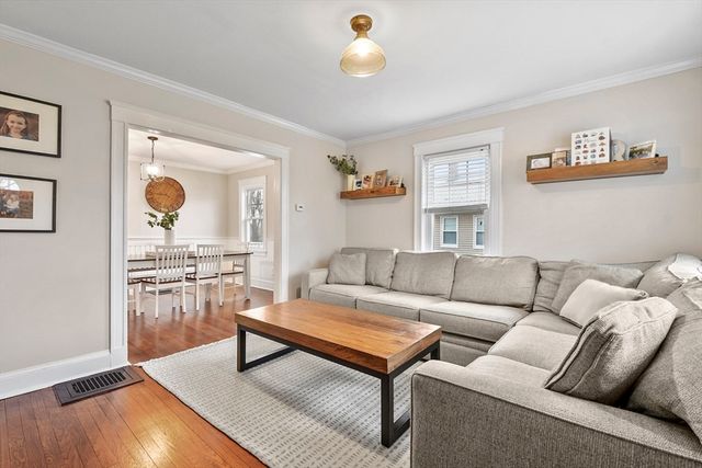 43 Harding Ave, Weymouth, MA 02188