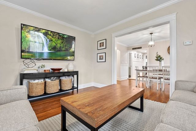 43 Harding Ave, Weymouth, MA 02188