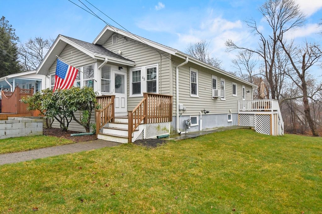43 Harding Ave, Weymouth, MA 02188
