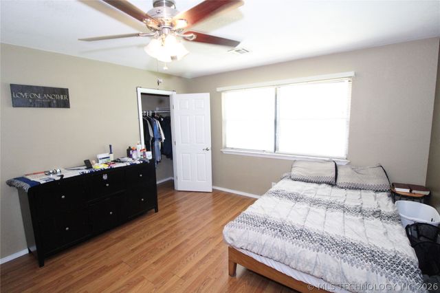 1261 E 136th Street, Glenpool, OK 74033