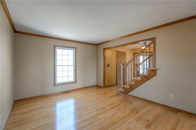 1023 SE Timbercreek Lane, Lee's Summit, MO 64081