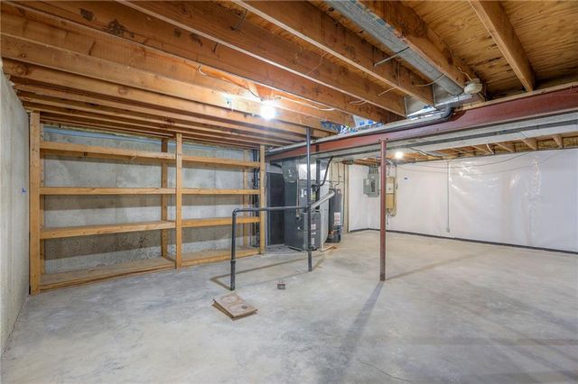 1023 SE Timbercreek Lane, Lee's Summit, MO 64081