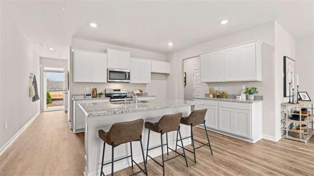 229 Sound Circle, Stockbridge, GA 30281