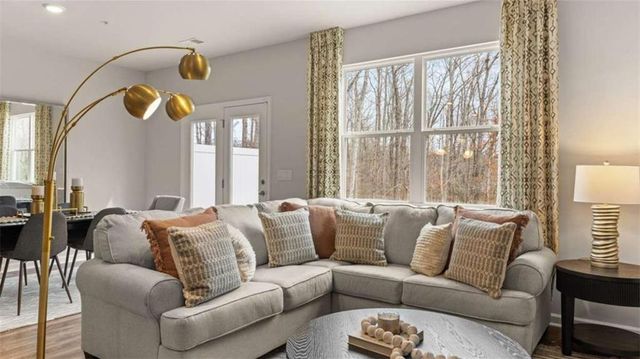 229 Sound Circle, Stockbridge, GA 30281