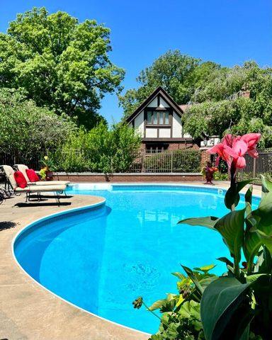 1001 N State Street, Monticello, IL 61856