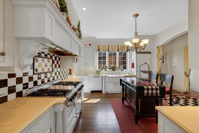 1001 N State Street, Monticello, IL 61856