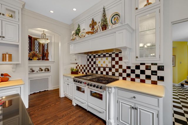 1001 N State Street, Monticello, IL 61856