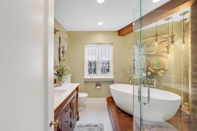 1001 N State Street, Monticello, IL 61856