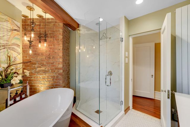 1001 N State Street, Monticello, IL 61856