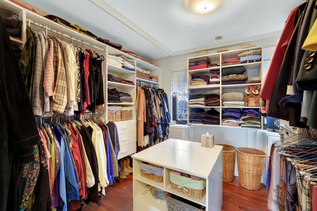 1001 N State Street, Monticello, IL 61856