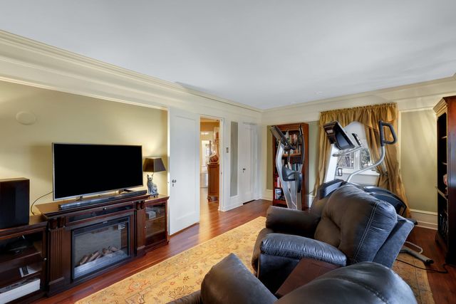 1001 N State Street, Monticello, IL 61856