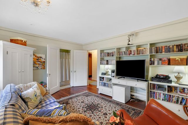 1001 N State Street, Monticello, IL 61856