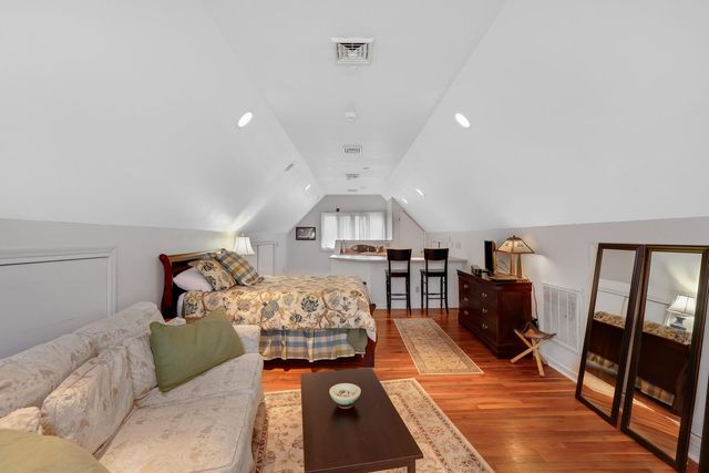 1001 N State Street, Monticello, IL 61856