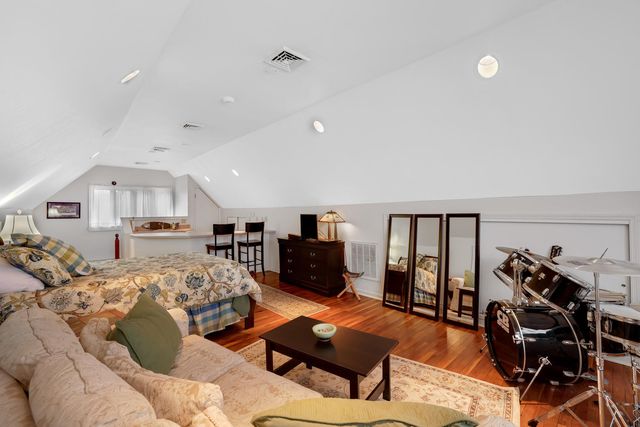 1001 N State Street, Monticello, IL 61856