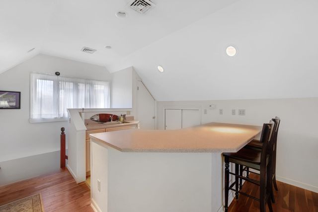 1001 N State Street, Monticello, IL 61856