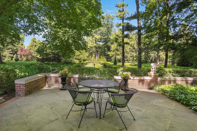 1001 N State Street, Monticello, IL 61856