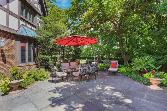 1001 N State Street, Monticello, IL 61856