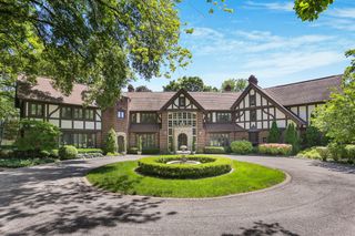 1001 N State Street, Monticello, IL 61856