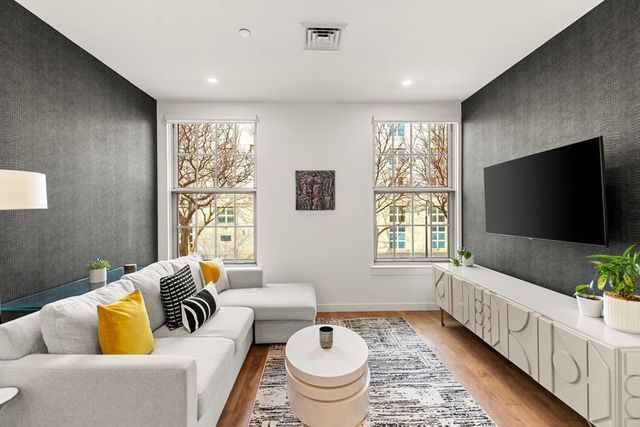 45 1st Ave 202, Boston, MA 02129