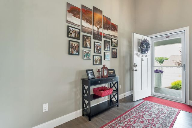 36 Three Ponds Drive, Brentwood, NH 03833