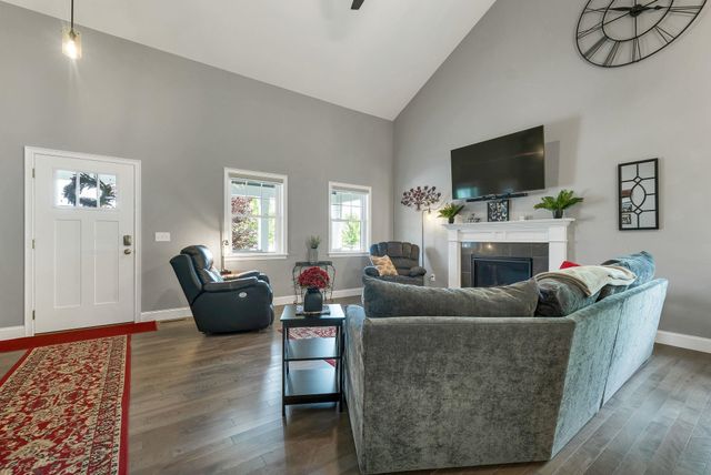 36 Three Ponds Drive, Brentwood, NH 03833